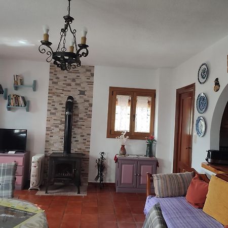 Casa Alpujarrena Fina Numero 27 Bubion Luaran gambar