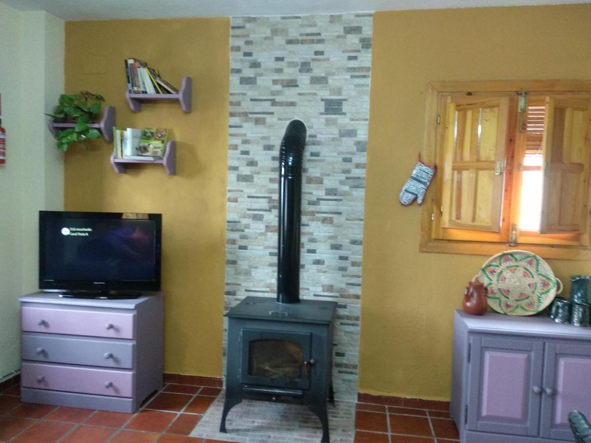 Casa Alpujarrena Fina Numero 27 Bubion Luaran gambar